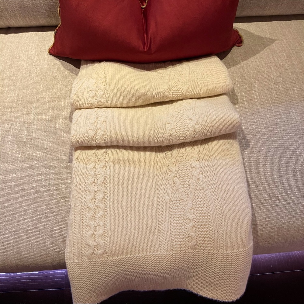 Made In Italy Cashmere Blanket